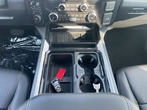 New 2025 Ford F250 Lariat w/ Lariat Ultimate Package image 18