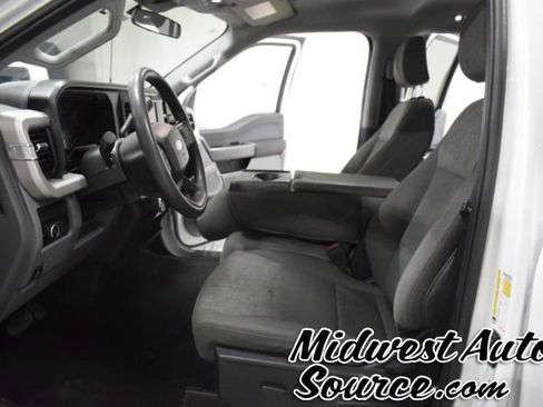 Used 2024 Ford F250 XLT image 10