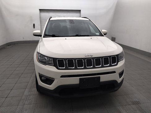 Used 2018 Jeep Compass Latitude w/ Cold Weather Group AWD/4WD image 14