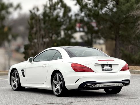 Used 2017 Mercedes-Benz SL 550 image 9