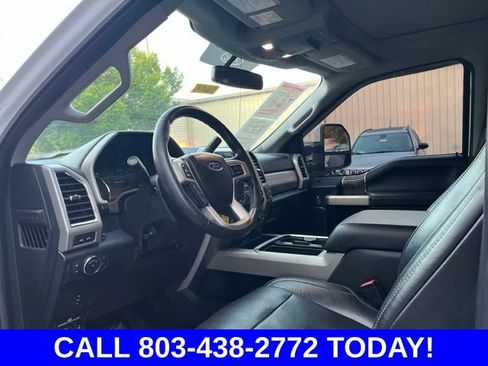 Used 2018 Ford F250 Lariat w/ Lariat Value Package AWD/4WD image 6