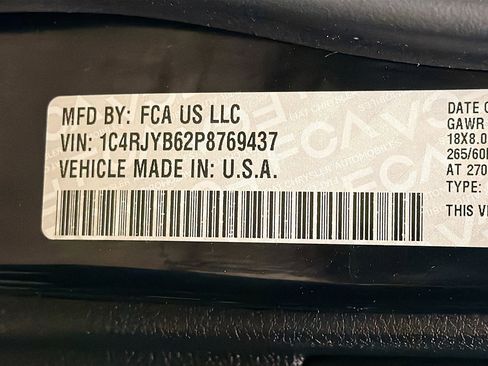Used 2023 Jeep Grand Cherokee 4WD 4xe w/ Luxury Tech Group II image 12