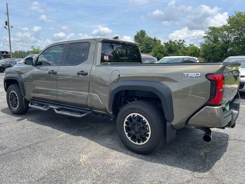 Used 2026 Toyota Tacoma TRD Off-Road w/ TRD Off Road Upgrade Package AWD/4WD image 8