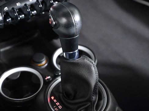 Used 2011 MINI Cooper S image 18