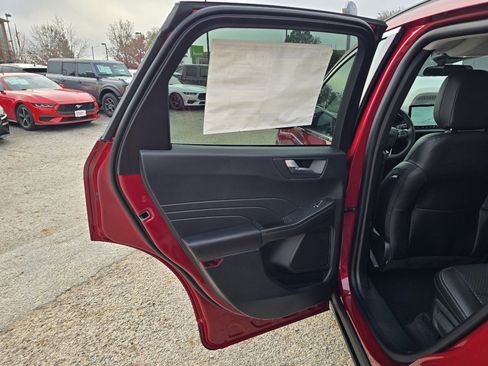 New 2026 Ford Escape SE FWD image 16