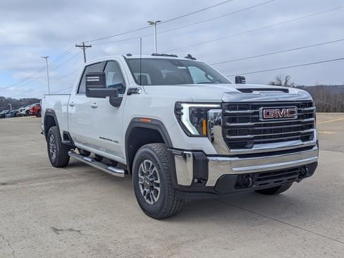 New 2026 GMC Sierra 2500 SLE image 5