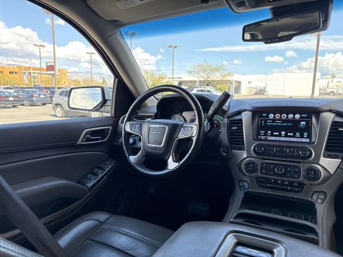 Used 2019 GMC Yukon Denali w/ Open Road Package image 21