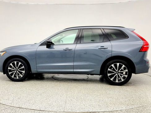 Used 2024 Volvo XC60 B5 Core AWD/4WD image 8