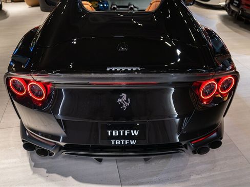 Used 2021 Ferrari 812 GTS RWD image 23