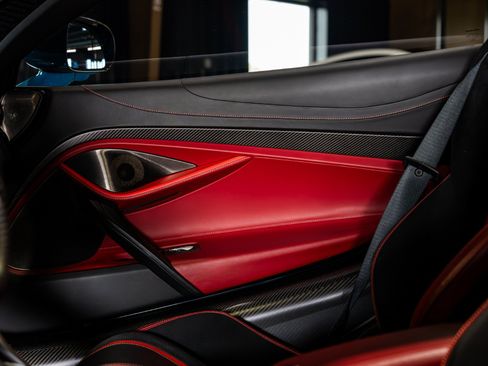 Used 2018 McLaren 720S RWD image 45
