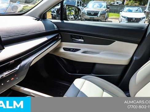 Used 2025 Nissan Murano SV AWD/4WD image 36
