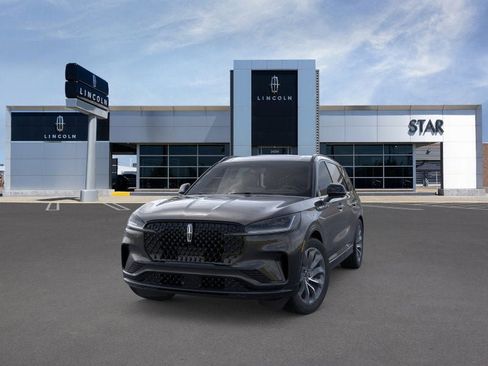 New 2025 Lincoln Aviator AWD image 2