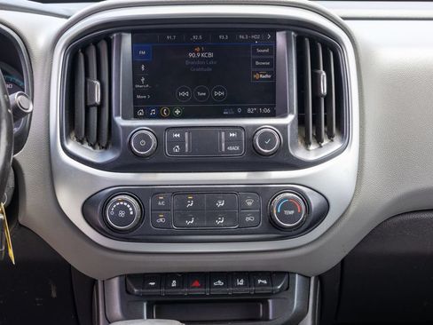 Used 2020 Chevrolet Colorado LT w/ Safety Package RWD image 16