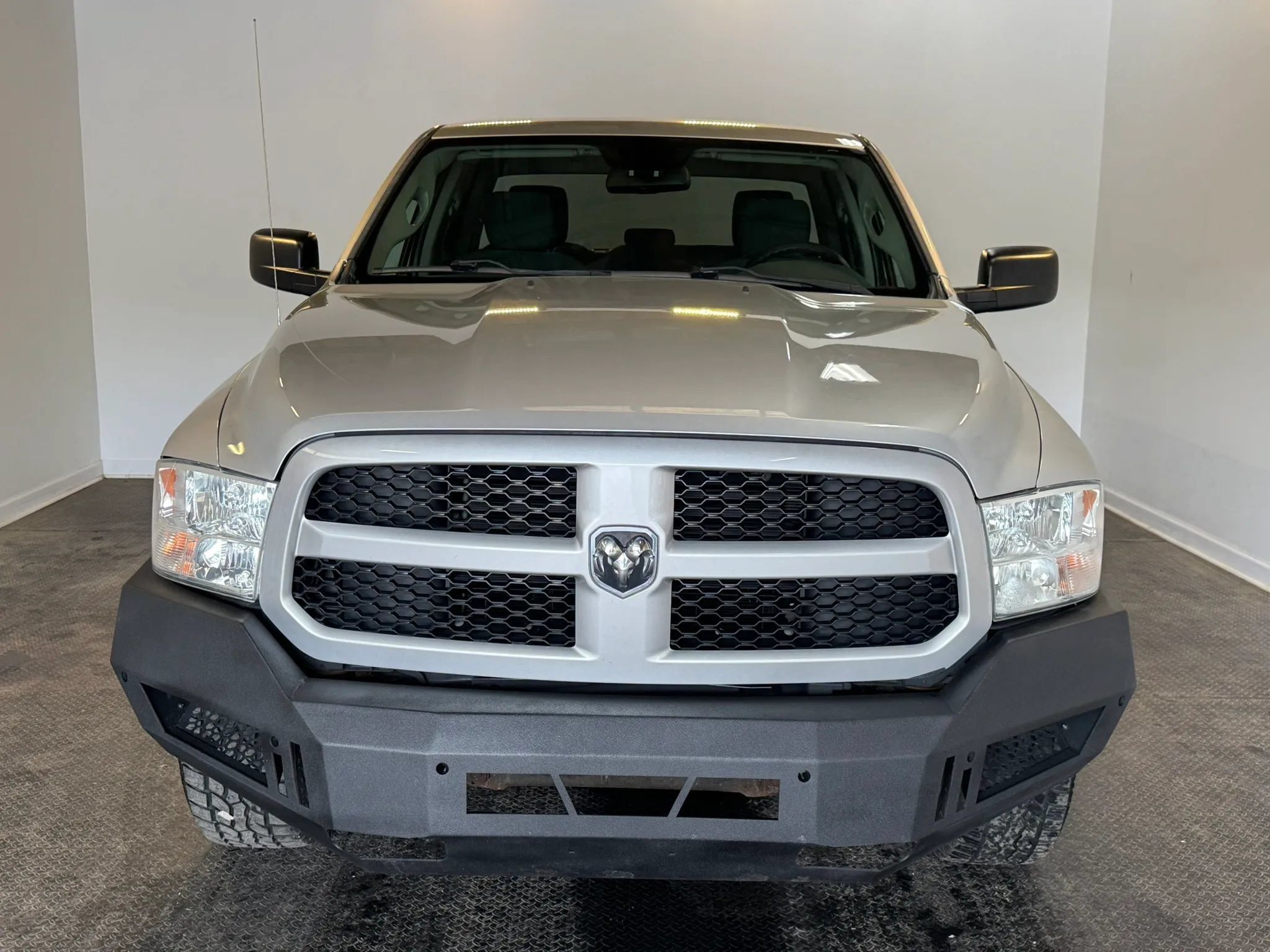 Used 2014 RAM 1500 Express AWD/4WD image 2