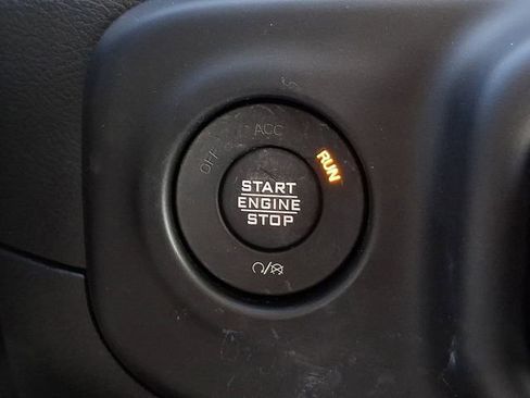 Used 2023 Jeep Wrangler Sahara image 23