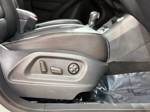 Used 2017 Volkswagen Tiguan Sport image 57