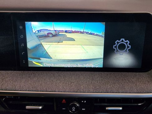 Used 2025 Nissan Kicks SV image 19