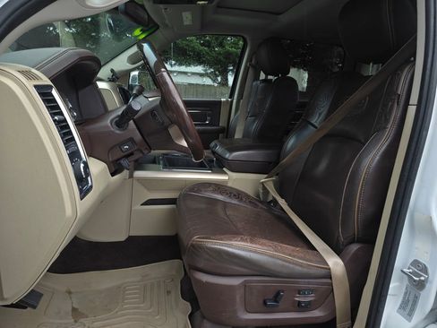 Used 2015 RAM 3500 Laramie Longhorn image 29