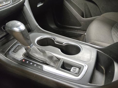 Used 2019 Chevrolet Equinox LT AWD/4WD image 26