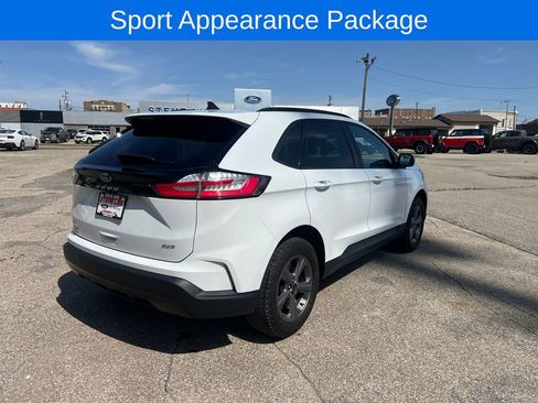 Used 2023 Ford Edge SEL w/ Sport Appearance Package AWD/4WD image 6