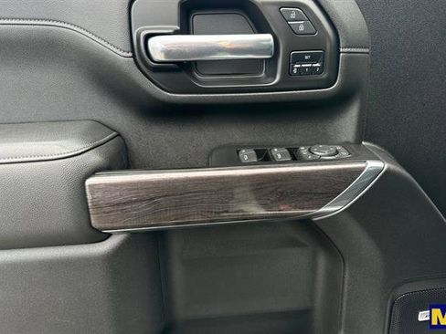 Used 2022 Chevrolet Silverado 3500 LTZ w/ LTZ Plus Package image 11