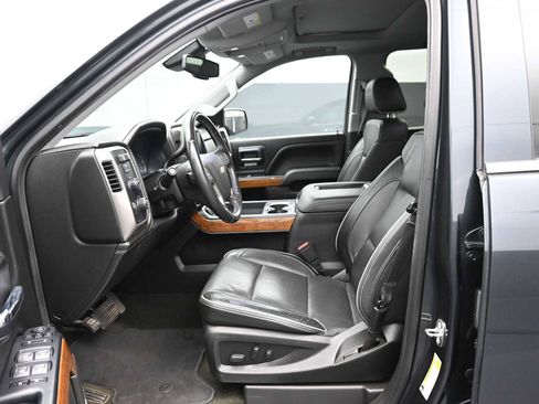 Used 2018 Chevrolet Silverado 1500 High Country image 10