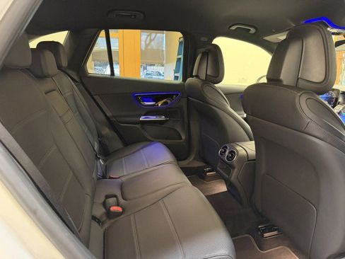 Certified 2025 Mercedes-Benz GLC 300 image 18