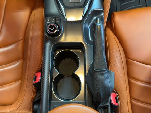 Used 2017 Nissan GT-R Premium w/ Premium Interior Package AWD/4WD image 5