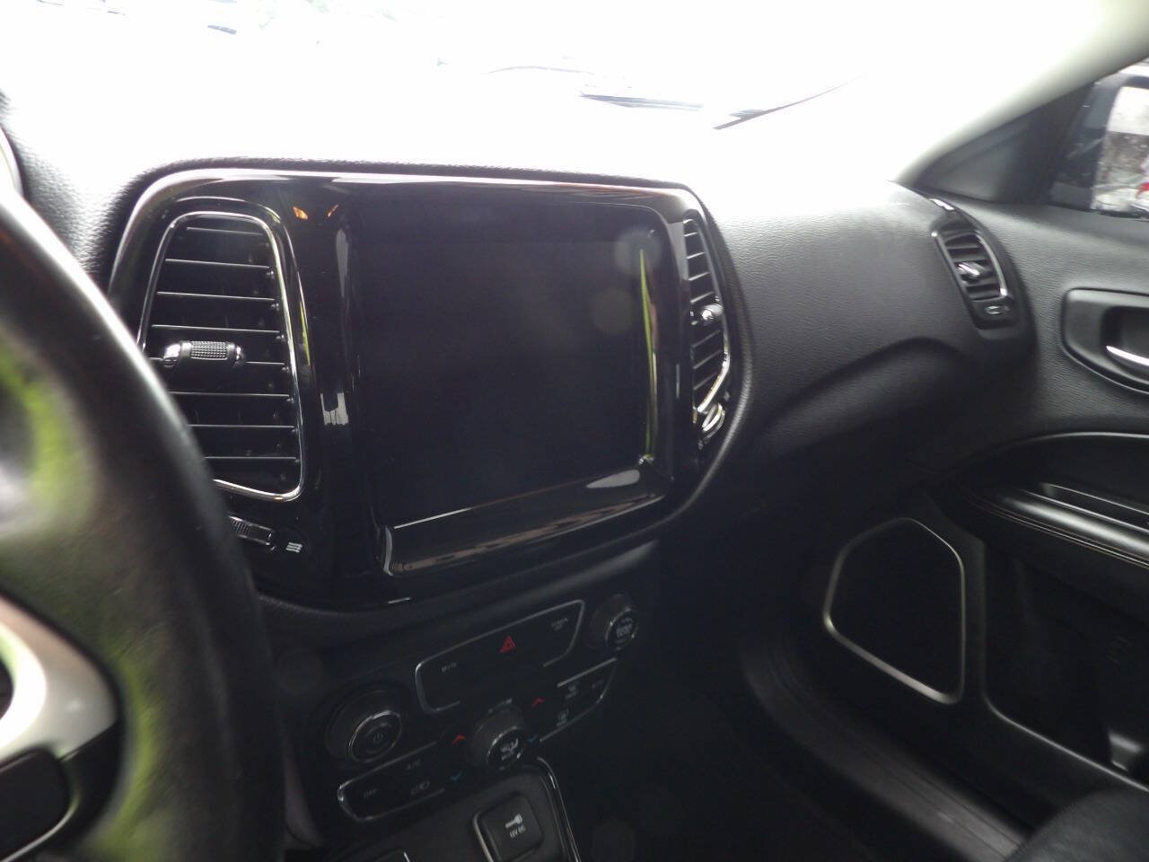 Used 2020 Jeep Compass Limited FWD image 7