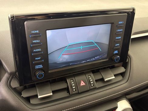 Used 2019 Toyota RAV4 XLE Premium image 28