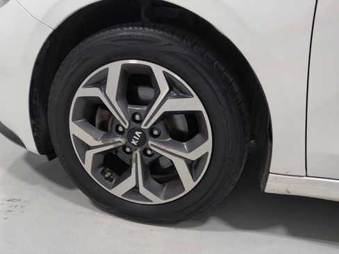 Used 2021 Kia Forte LXS image 31