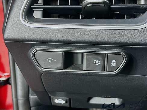 Certified 2025 Kia K4 GT-Line image 10