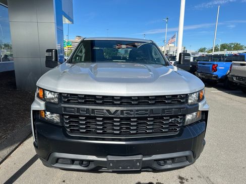 Used 2022 Chevrolet Silverado 1500 W/T w/ WT Value Package AWD/4WD image 2