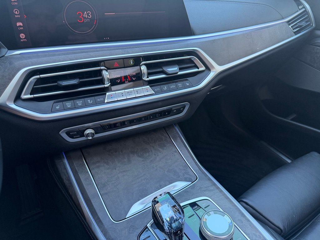 Used 2020 BMW X7 xDrive40i w/ Premium Package AWD/4WD image 20