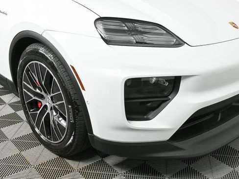 New 2025 Porsche Macan 4S Electric image 45