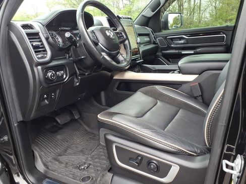 Used 2019 RAM 1500 Laramie image 13