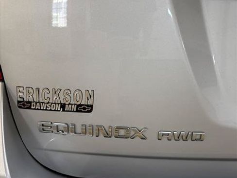 Used 2017 Chevrolet Equinox LT w/ Convenience Package AWD/4WD image 3