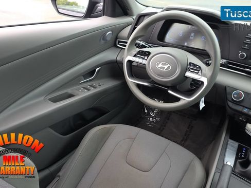 Used 2024 Hyundai Elantra SE FWD image 26