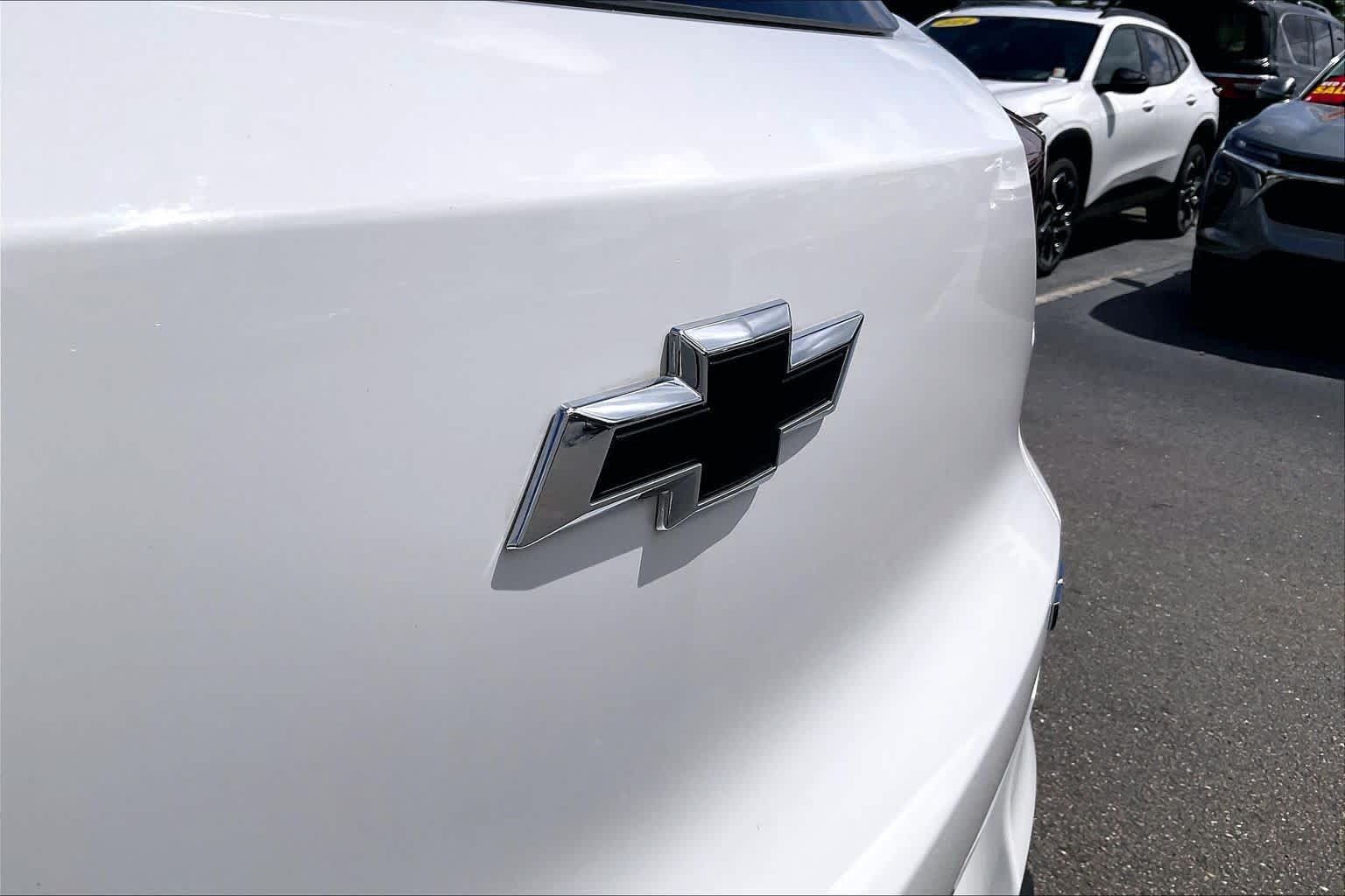 Used 2022 Chevrolet TrailBlazer RS w/ Technology Package FWD image 9