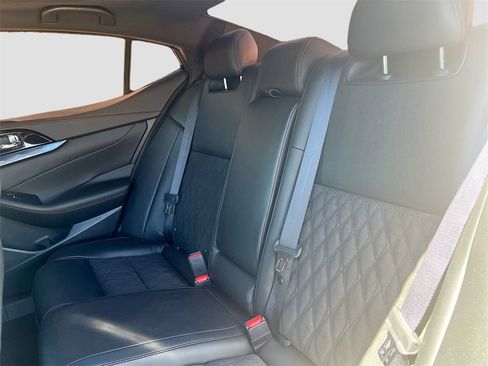 Used 2023 Nissan Maxima SR w/ Sport Mat Group image 26