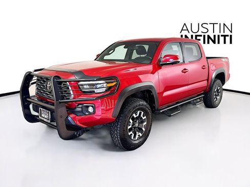 Used 2021 Toyota Tacoma TRD Off-Road image 3