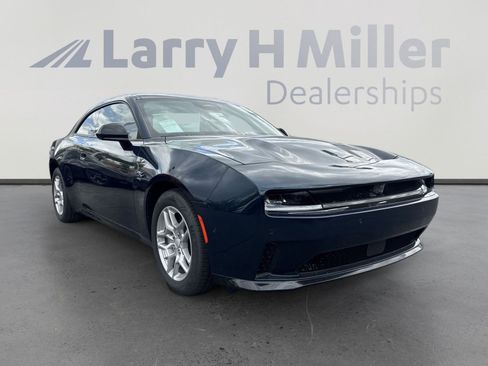 New 2025 Dodge Charger R/T w/ Quick Order Package 25M R/T image 2