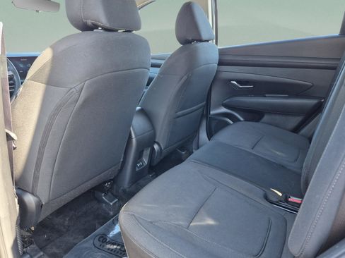 Certified 2025 Hyundai Tucson SE AWD/4WD image 17