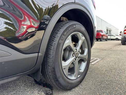 Used 2025 Ford Escape ST-Line w/ Cold Weather Package image 28