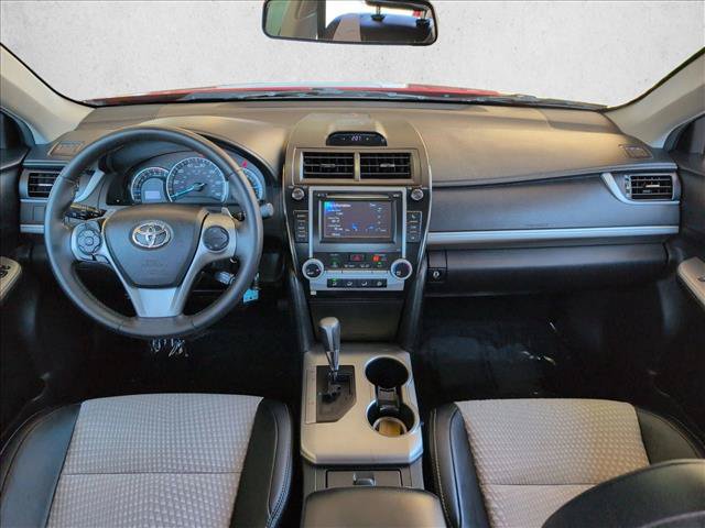 Used 2014 Toyota Camry SE FWD image 15