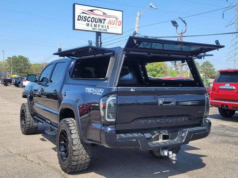 Used 2022 Toyota Tacoma TRD Off-Road image 4