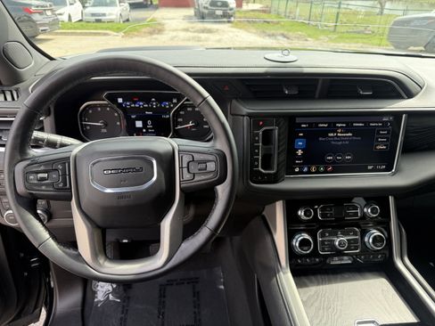 Used 2021 GMC Yukon Denali AWD/4WD image 20