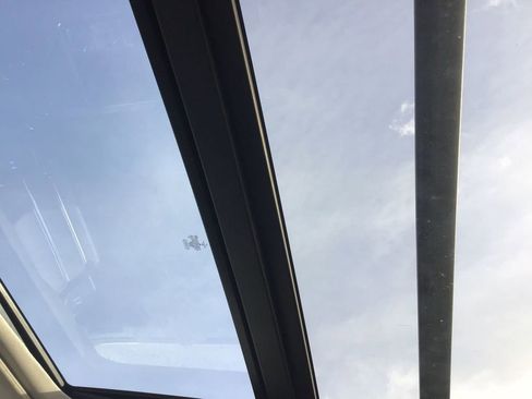 Used 2021 Ford Expedition Limited image 17