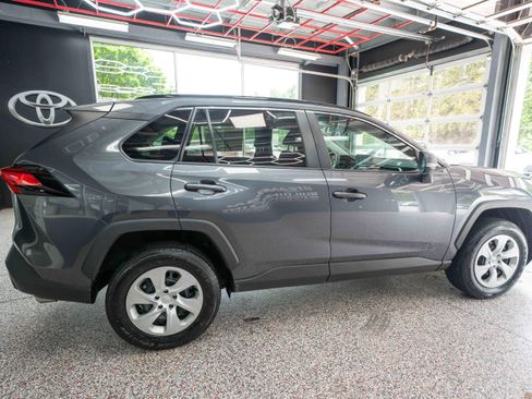 Used 2019 Toyota RAV4 LE w/ All Weather Liner Package AWD/4WD image 4