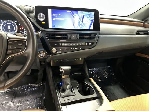 Used 2025 Lexus ES 350 w/ Premium Package FWD image 30